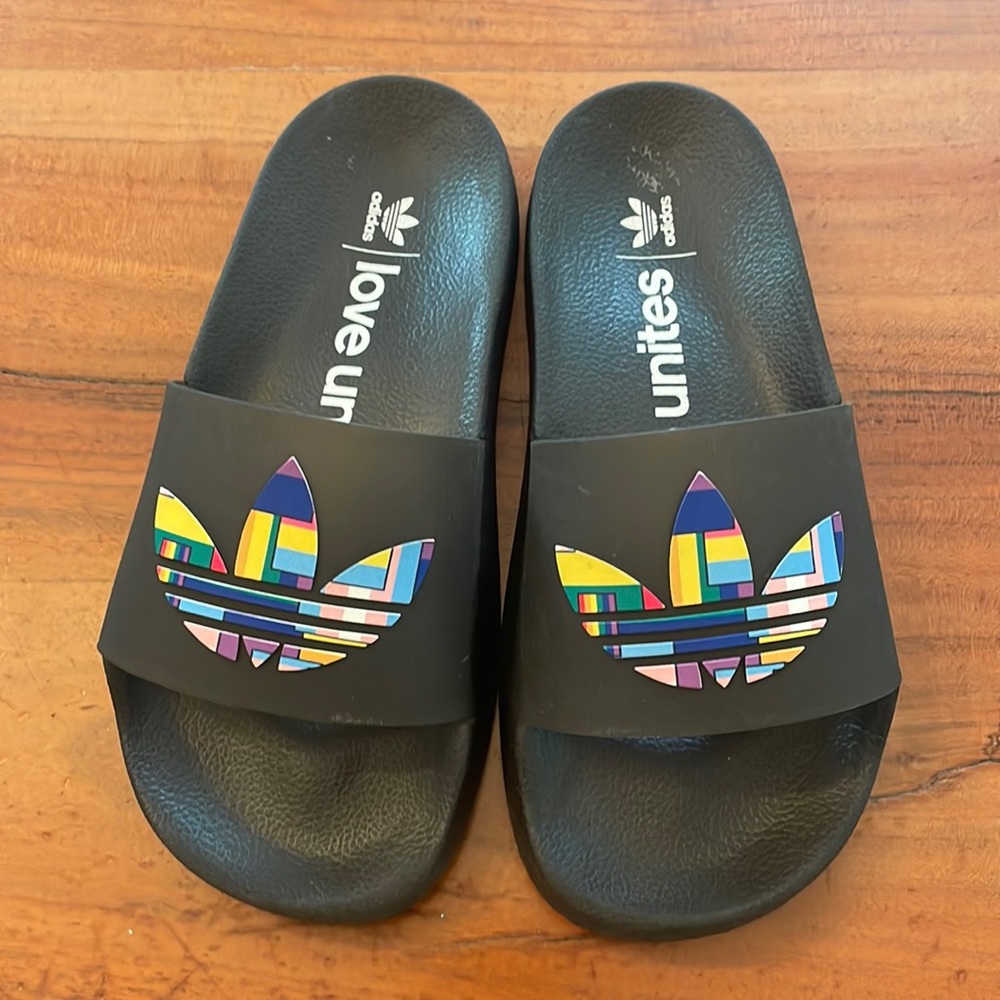 Adidas Love United Pride pool slides. Men’s size 6, women’s 8